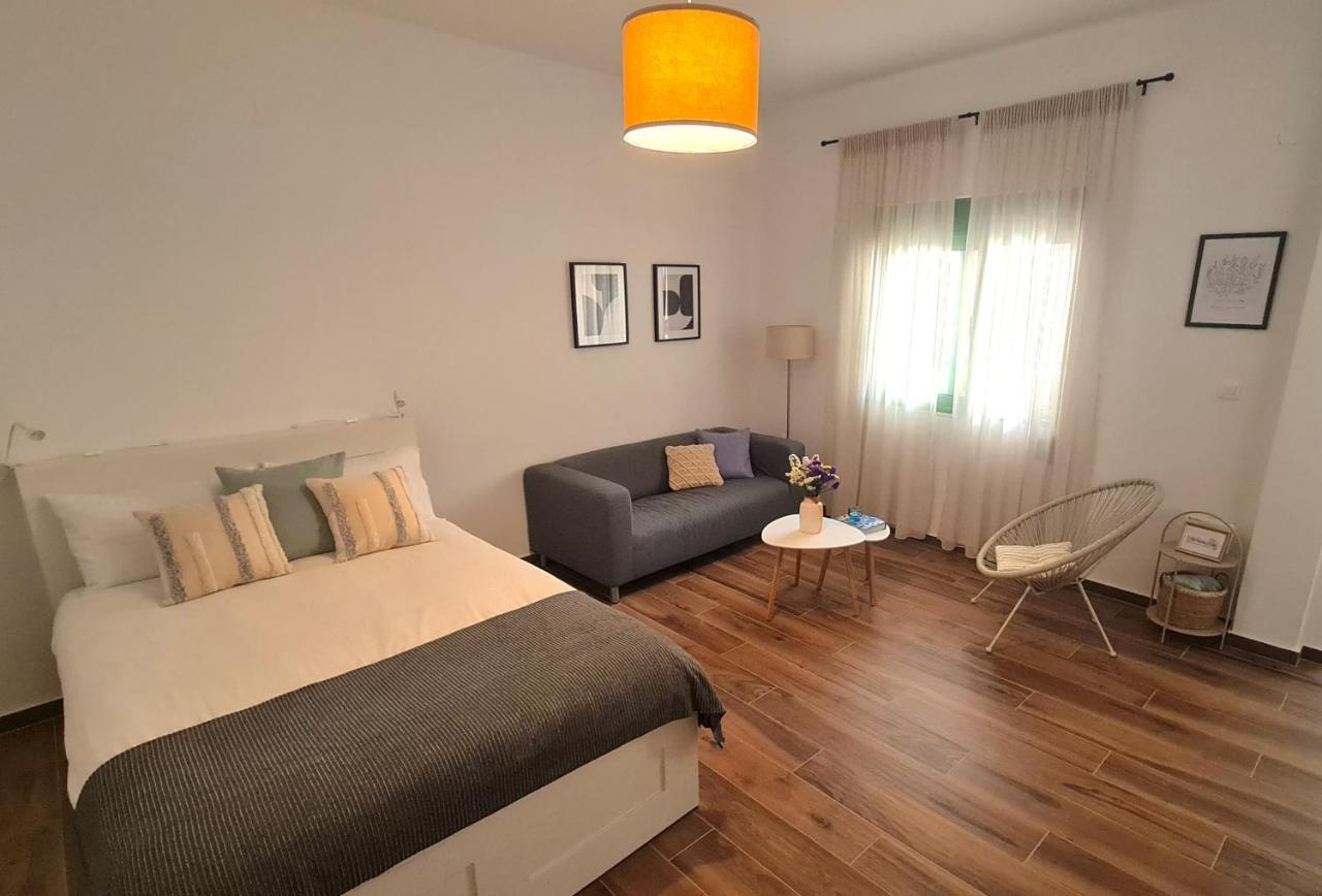Yannis Guest House Aegina Екстер'єр фото